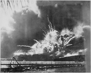 Naval_photograph_documenting_the_Japanese_attack_on_Pearl_Harbor_Hawaii_which_initiated_US_par...jpg