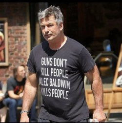 alec-baldwin-guns-dont-kill-people-t-shirt.jpg