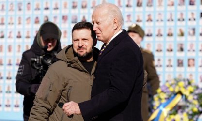 Biden-Zelensky-1-700x420.jpg