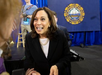 51770c07-27b0-47f4-8763-3bfeffdc7a6e-Kamala_HARRIS_assault_weapons.jpeg