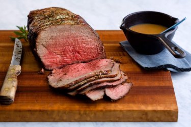 recipe_roast_beef_with_tangy_mustard_sauce_2280.jpg
