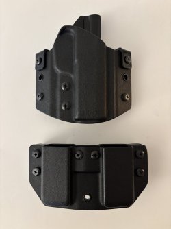 Sig Sauer P365-XL Holster & Double Mag Pouch (Front).jpeg