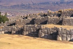 Walls-of-Sacsayhuaman.jpg