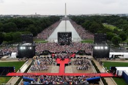 15655622-7214741-A_view_of_the_National_Mall_during_Trump_s_speech-a-612_1562292341313.jpg