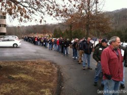 Connecticut-gun-registration-line.jpg